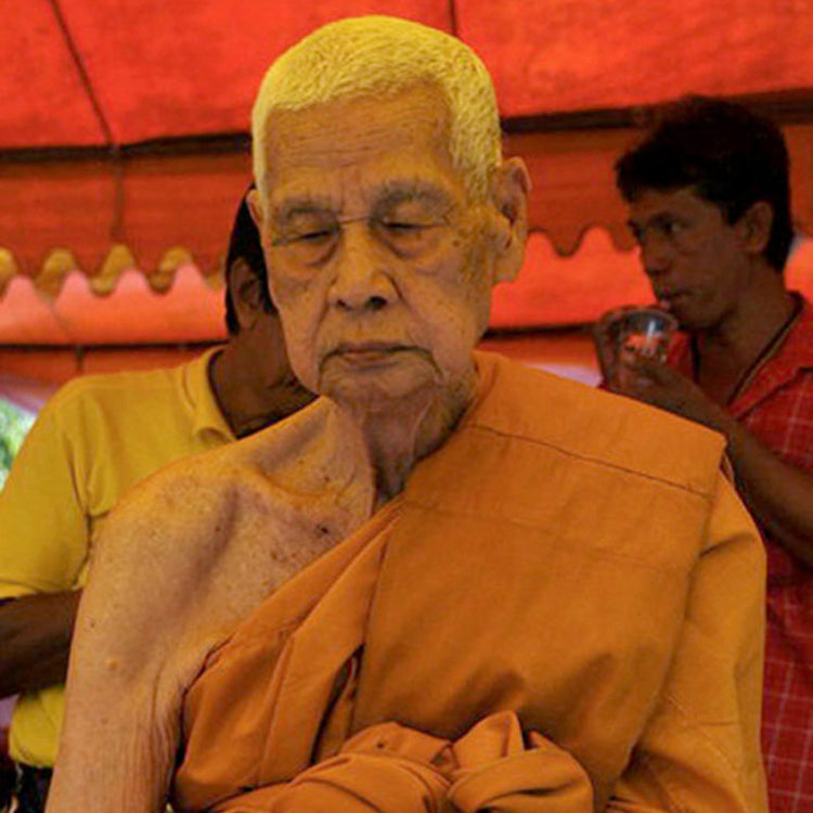 Luang Phor Yaem (Wat Sam Ngam)