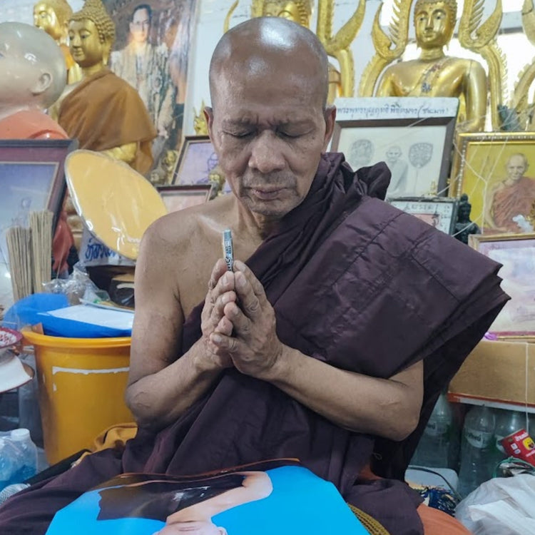 Luang Phor Pan Ajaro (Wat Khlong Charoen)