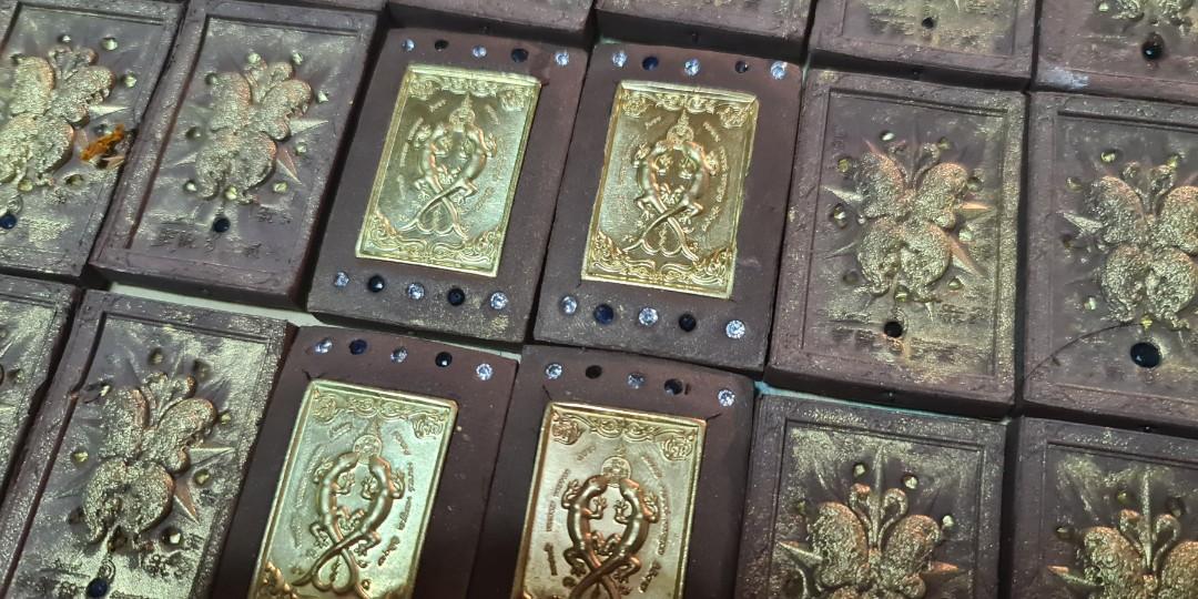 Title: Thep Phatan Pon (Divine Blessings) – Ultra Rare Sapphire Phim BE 2564